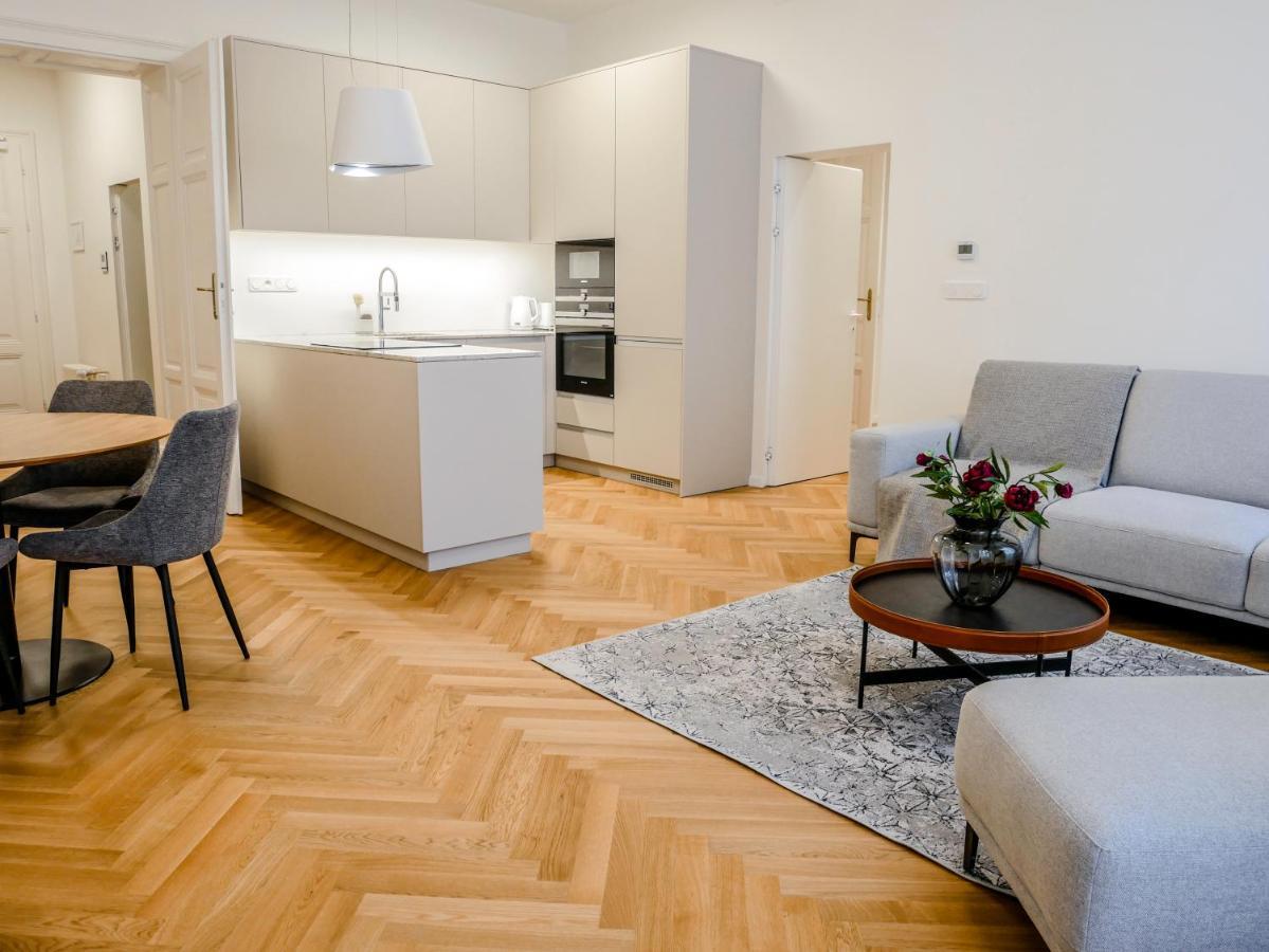Laurinska 1 Apartments Bratislava Exterior foto