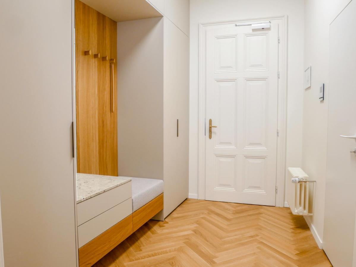 Laurinska 1 Apartments Bratislava Exterior foto